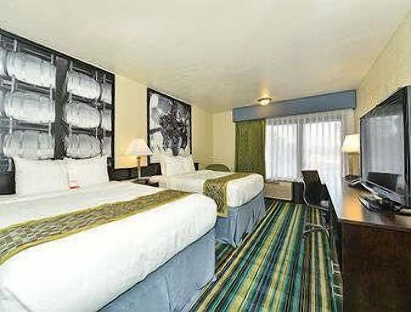 Super 8 By Wyndham Vallejo/Napa Valley Екстериор снимка