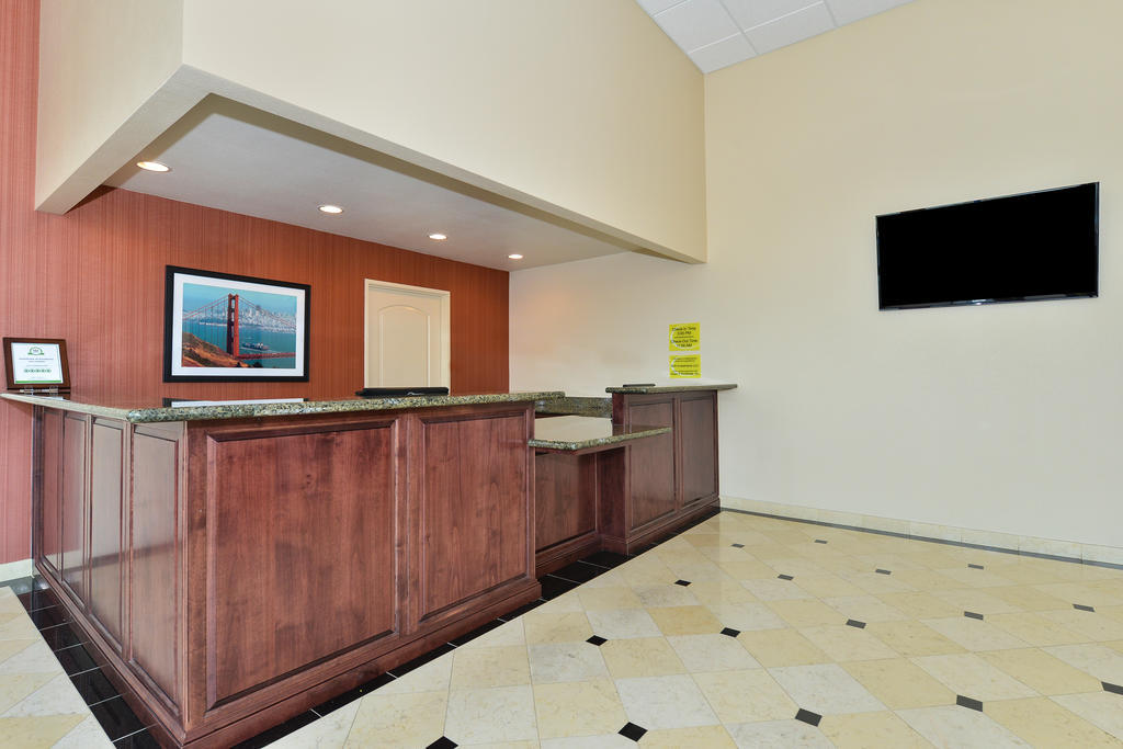 Super 8 By Wyndham Vallejo/Napa Valley Екстериор снимка